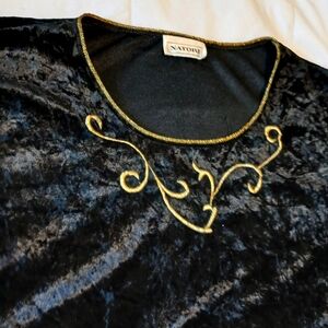 VINTAGE NATORI VELVET GOWN WITH GOLD TRIMMINGS